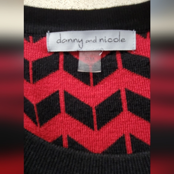 Danny and Nicole knitt dress - Picture 2 of 5